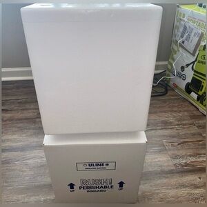 ULINE LOT OF TWO INSULATED SHIPPER KIT BOX FOAM COOLER OUTER 11” x 9” x 10”